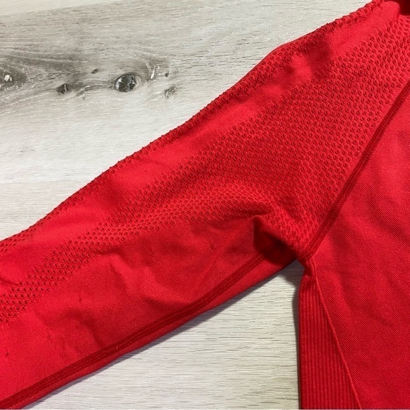 Zyia Active Sunset Red Peak Performance Seamless Perforated Hoodie, Size Large - Picture 6 of 9